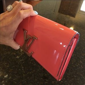 Louis Vuitton “LOUISE” Wallet (Retied Color)